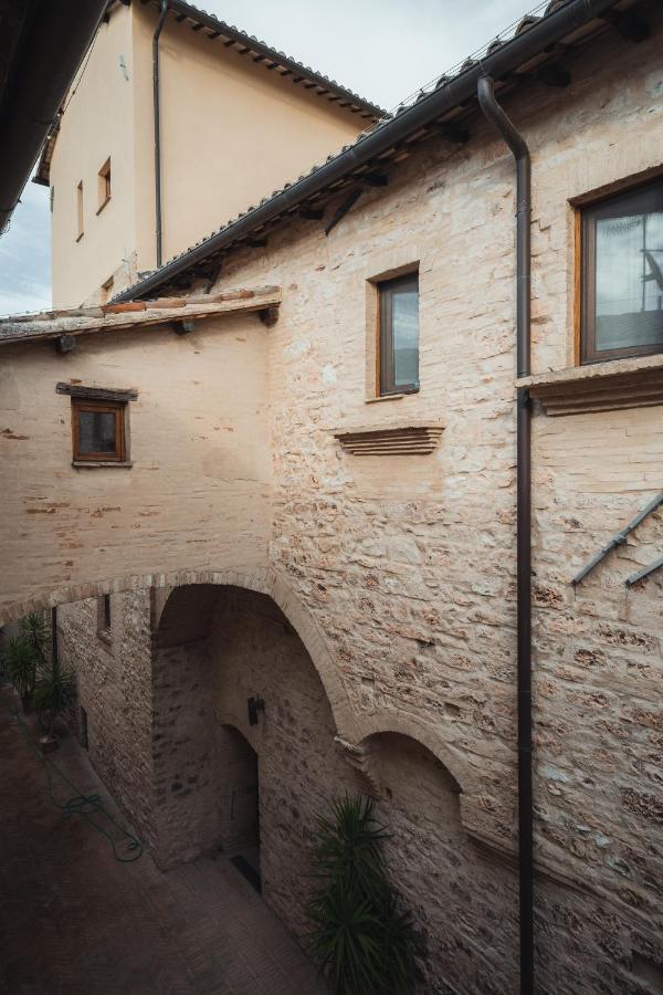 Affittacamere L'Alunno Foligno Exterior foto